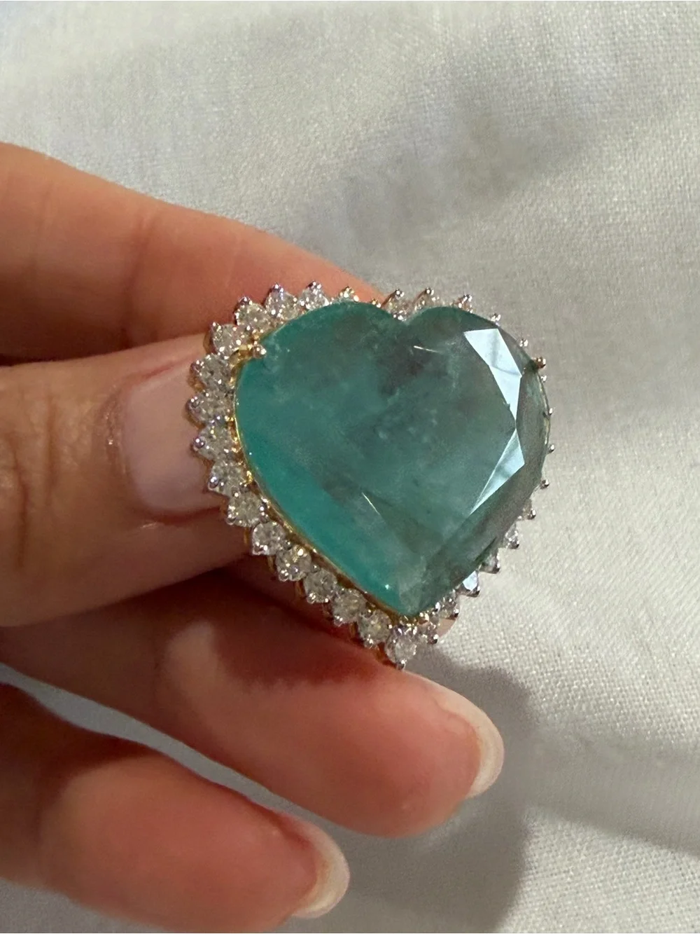 14K Yellow Gold 20.01ct Natural Emerald Heart Pendant 1.56ct Diamond Halo